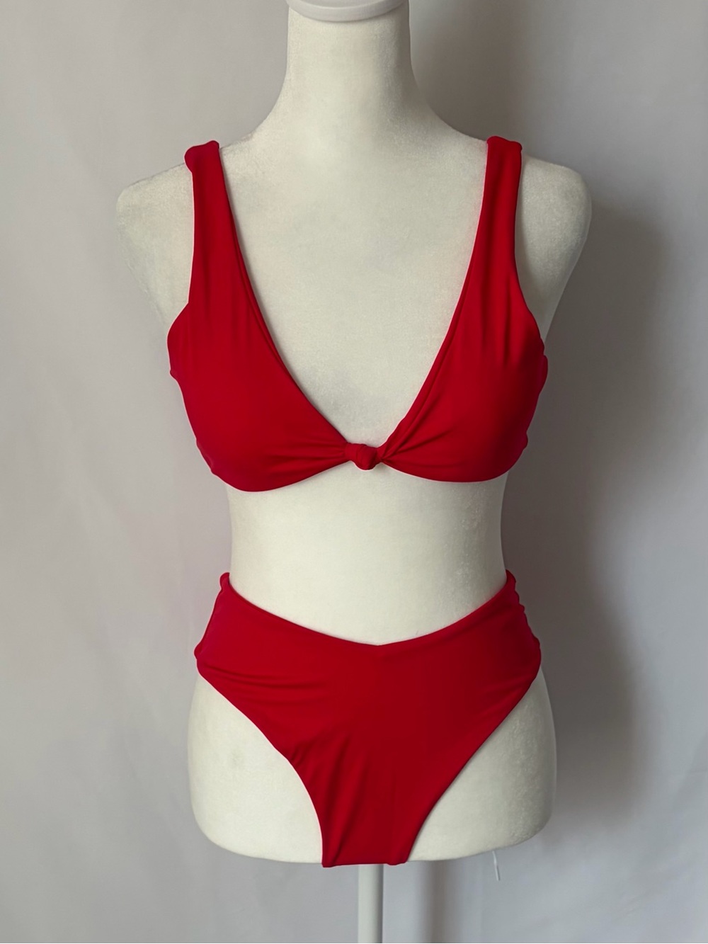 New Bikini Set V-Neck Knot Front Push Up Top W/ High Leg Bottom Red size Small